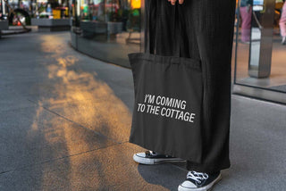 I’m Coming to the Cottage Tote Bag